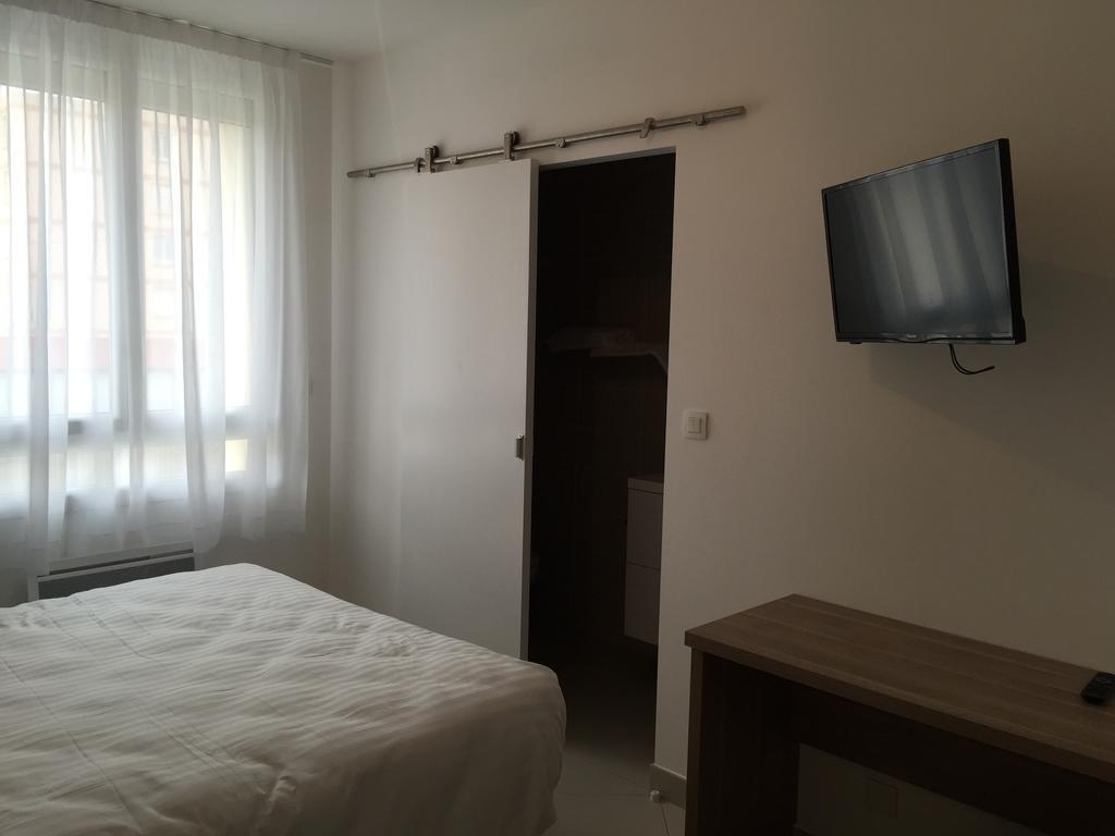 Le Logis Dauphinois Hotel Roussillon  Quarto foto