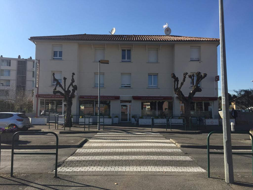 Le Logis Dauphinois Hotel Roussillon  Exterior foto